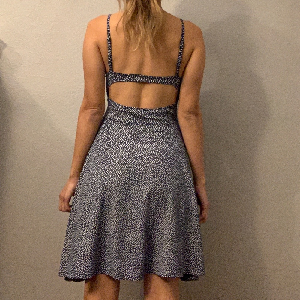 Dress - Picture 6 of 7